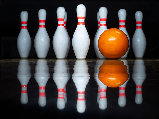 Senior Bowling Club (Offsite)